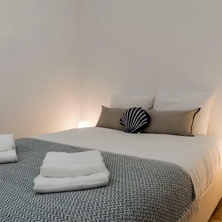 Casa Da Luz - Lighthouse Of